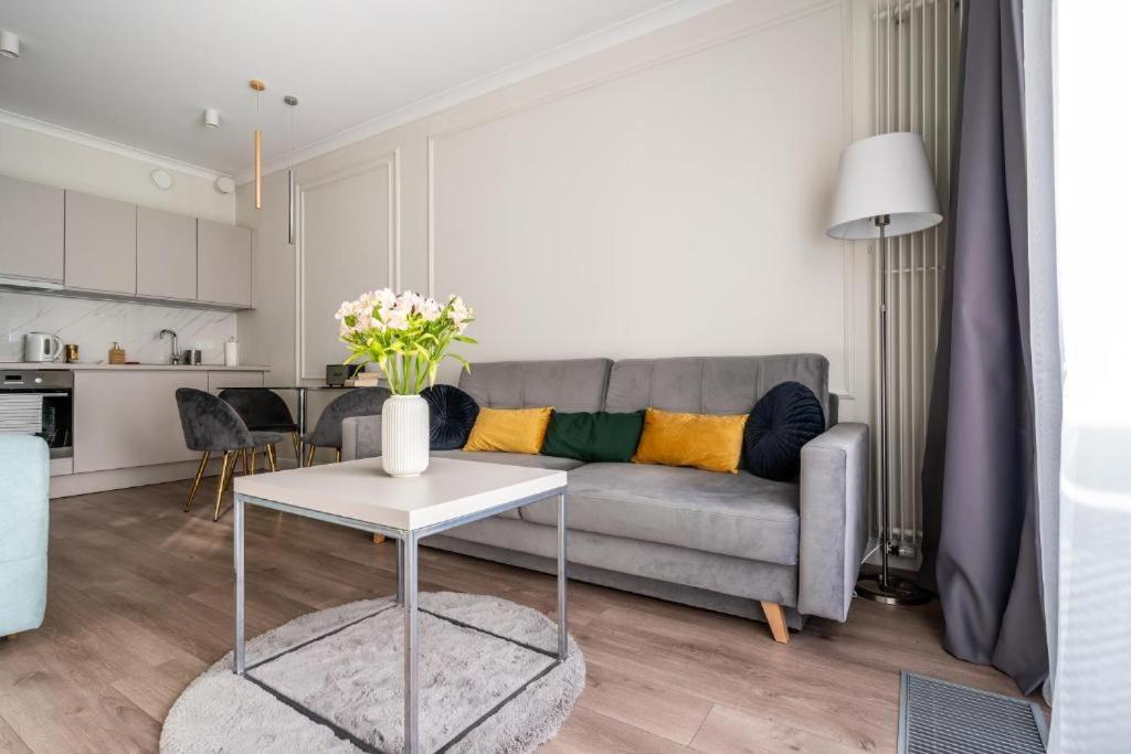 Mennica Residence Apartments ワルシャワ エクステリア 写真